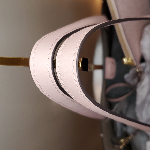 🎉HP🎉Michael Kors 💘NWT💘 Freya Pink Large Open Tote!💘💘💘 - Picture 5 of 17